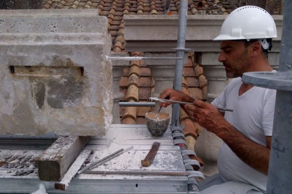 02-caserta-restauro_lapideo