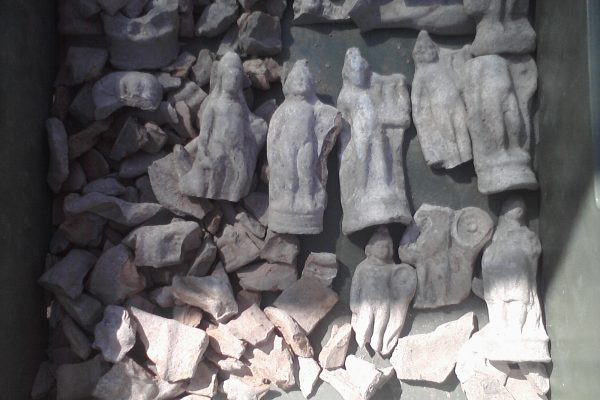 03-taranto-croce-reperti-03