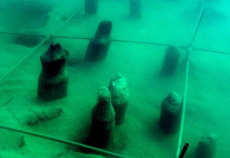 Scavo archeologico subacqueo del villaggio neolitico de “la marmotta” Lago di Bracciano – Roma