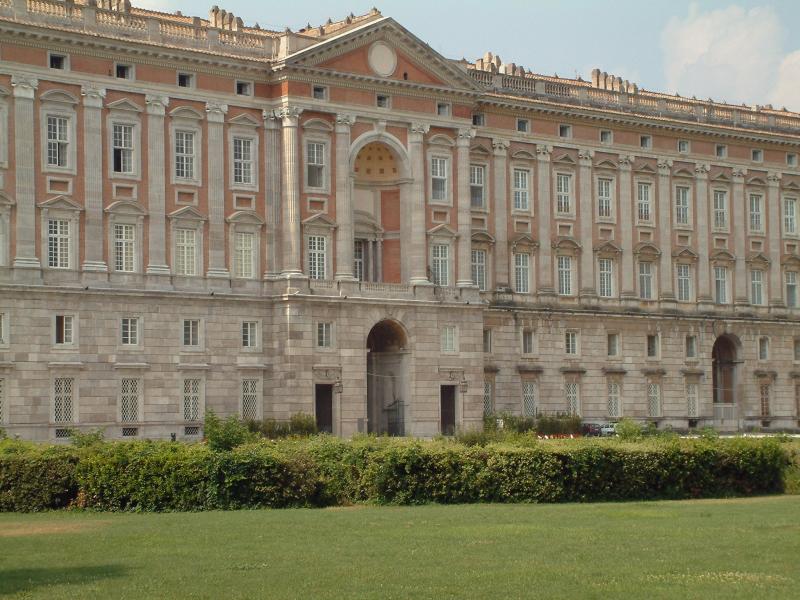 Sistema di Monitoraggio Strutturale e Geotecnico per le facciate della Reggia di Caserta