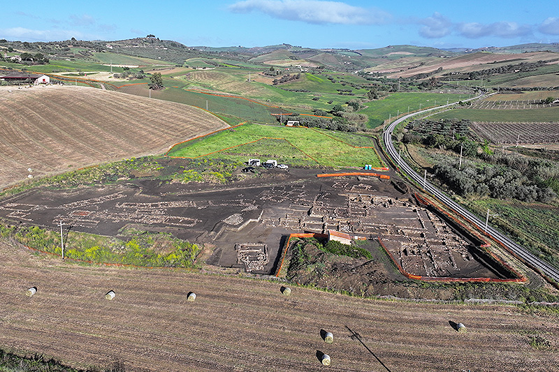 Scavo archeologico presso il sito di Vallelunga Pratameno